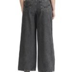 Loose High Rise Jeans