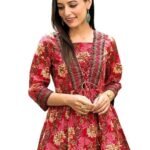 Floral Printed Cotton Blend Kurti, Square Neck, 3/4 Sleeve, Regular Fit, Waist Length, Green