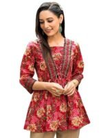 Floral Printed Cotton Blend Kurti, Square Neck, 3/4 Sleeve, Regular Fit, Waist Length, Green