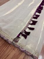 Women's Saree - Image 5